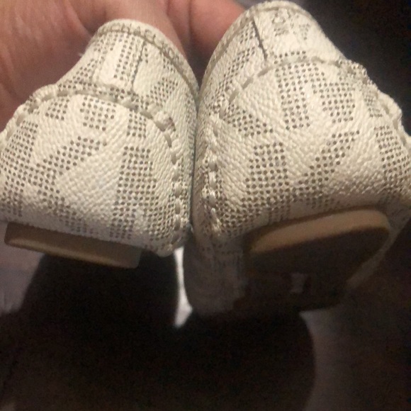 MK flats - Picture 3 of 4